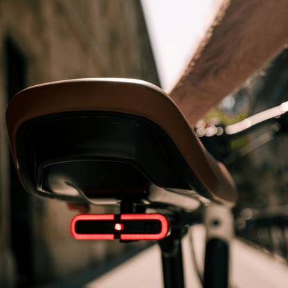 Anneau de Sécurité pour Câble Antivol + Feu Arrière LED - Selle Jallot