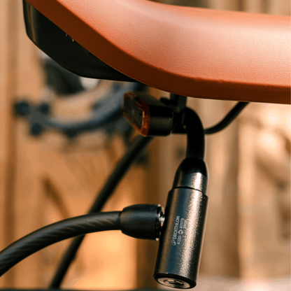 Anneau de Sécurité pour Câble Antivol + Feu Arrière LED - Selle Jallot